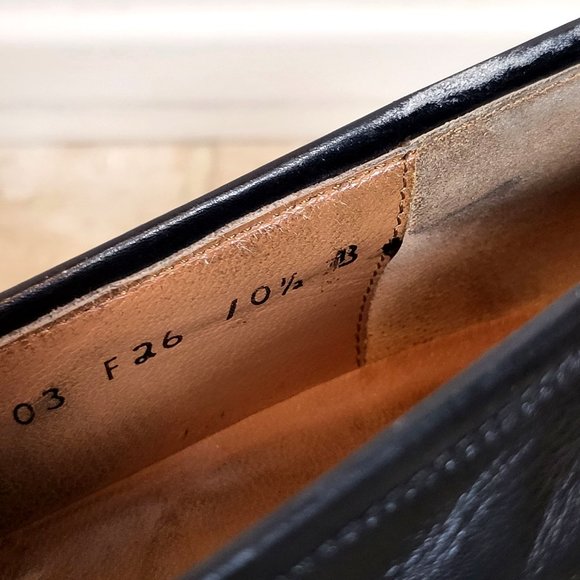 Salvatore Ferragamo Classic Moccasin with Gancini Ornament Size 10.5 main image 8
